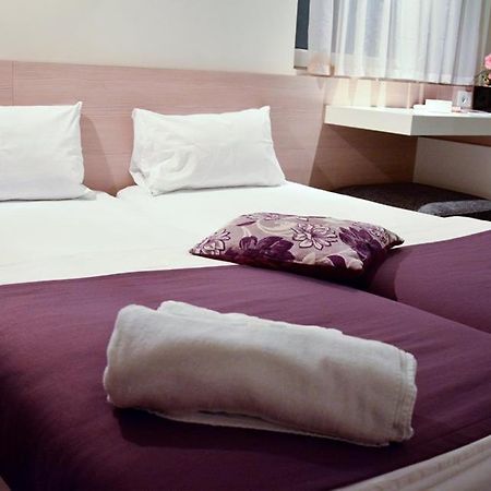 Ni Garni Hotel Krevet&Dorucak المظهر الخارجي الصورة